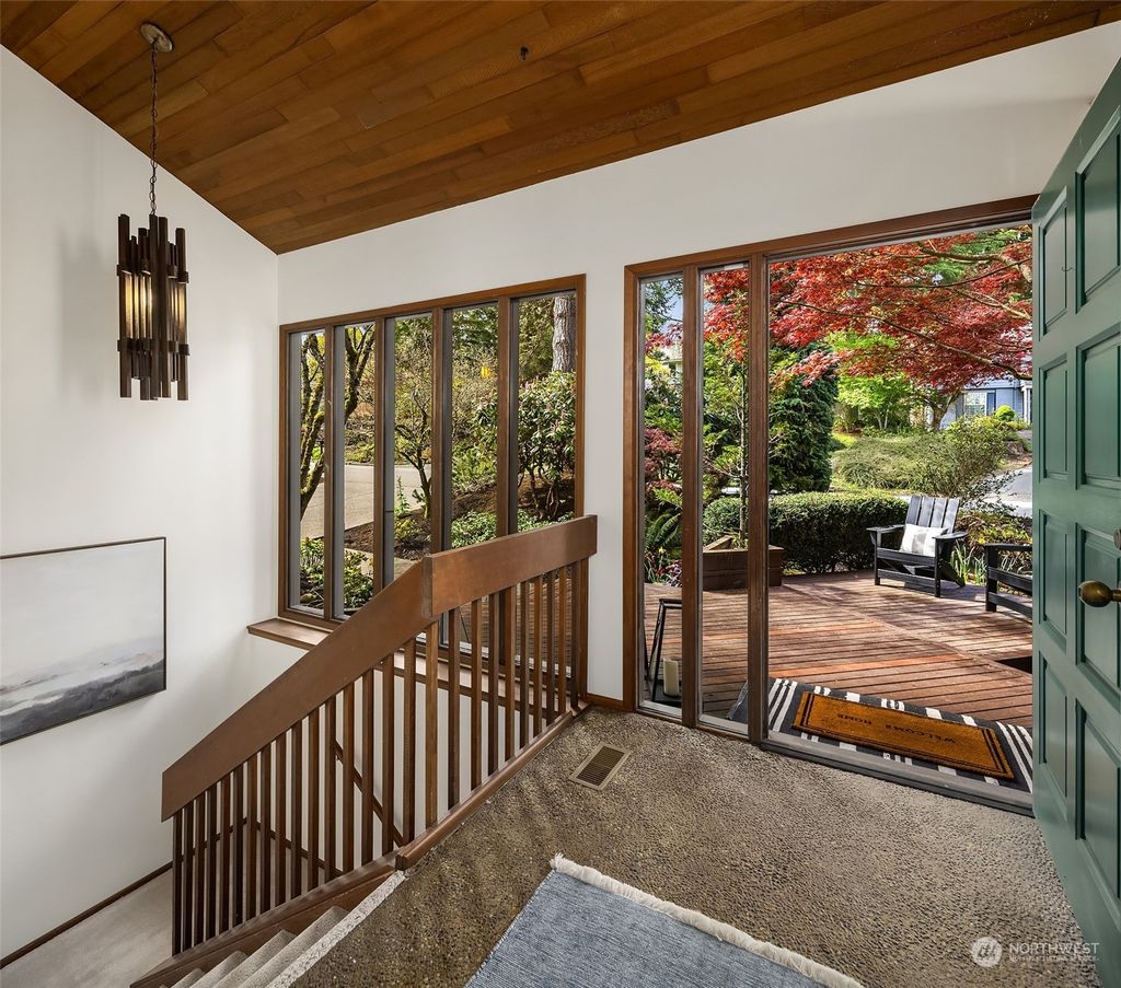 Photo of 4522 144th Avenue SE, Bellevue, WA 98006 (MLS # 2225316)