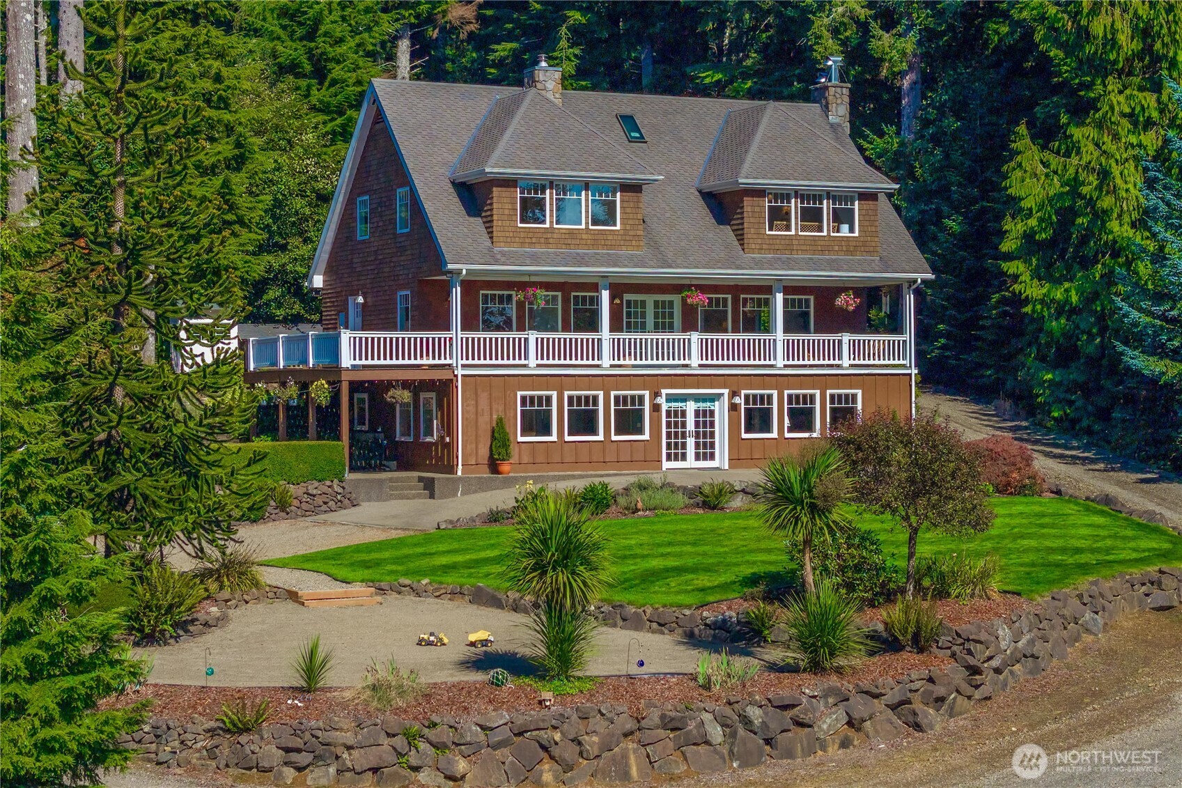 24 Broadway Hill Road