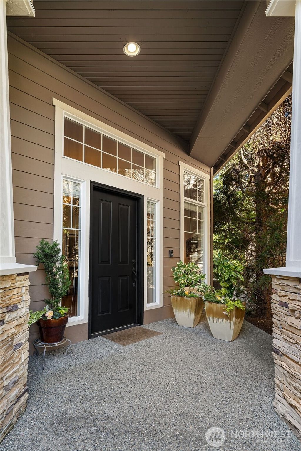 Photo of 3517 211th Pl SE Pl, Sammamish, WA 98075 (MLS # 2515271)