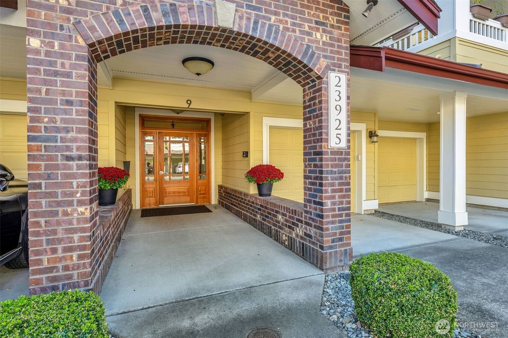 Photo of 23925 NE 115th Lane #304, Redmond, WA 98053 (MLS # 2433727)