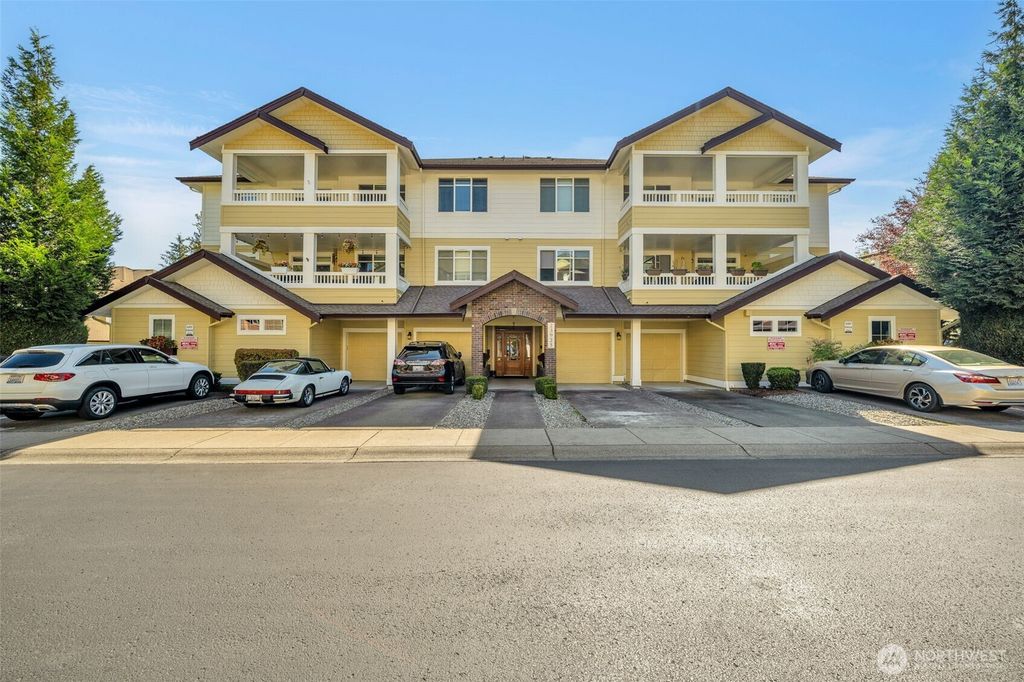 Photo of 23925 NE 115th Lane #304, Redmond, WA 98053 (MLS # 2433727)