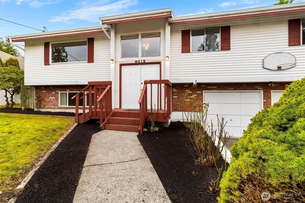 Photo of 9015 45th Place W, Mukilteo, WA 98275 (MLS # 2470825)