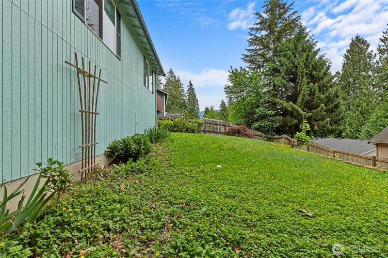 794 West Road