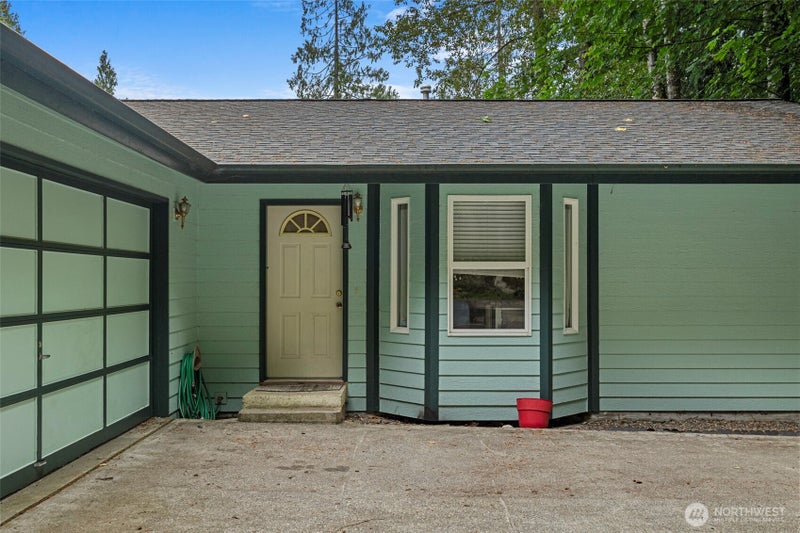794 West Road