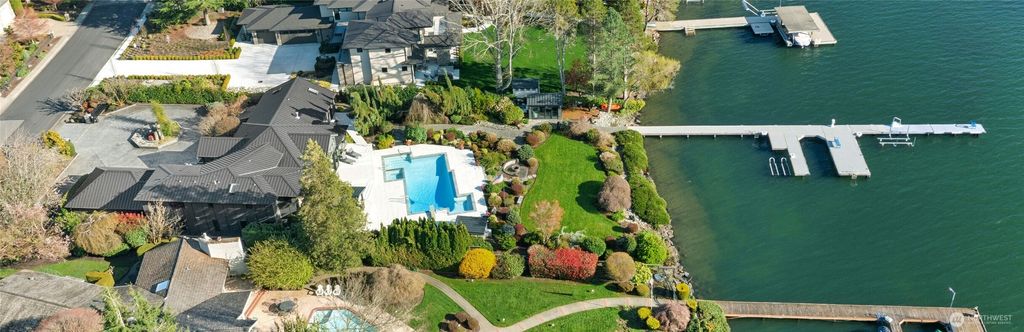 Photo of 70 Cascade Ky Ky, Bellevue, WA 98006 (MLS # 2497647)