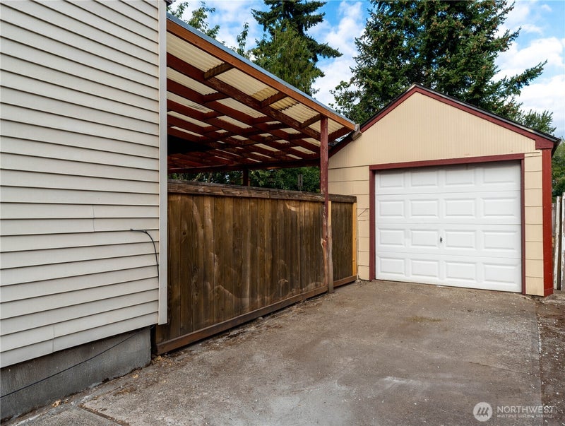 113 12th Street SW