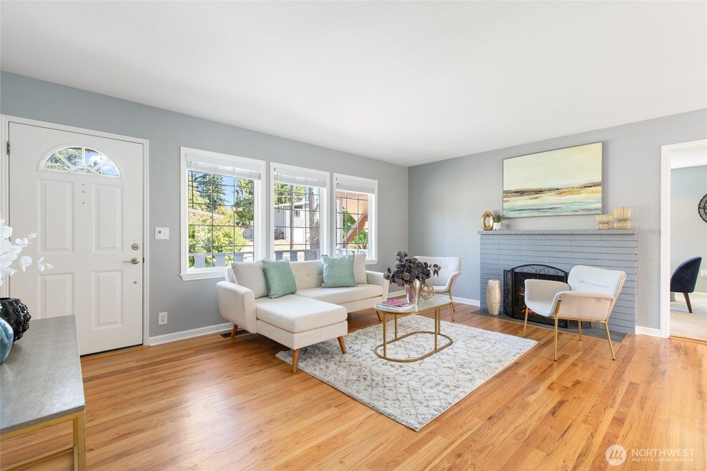 Photo of 7110 192nd Place SW, Lynnwood, WA 98036 (MLS # 2404132)