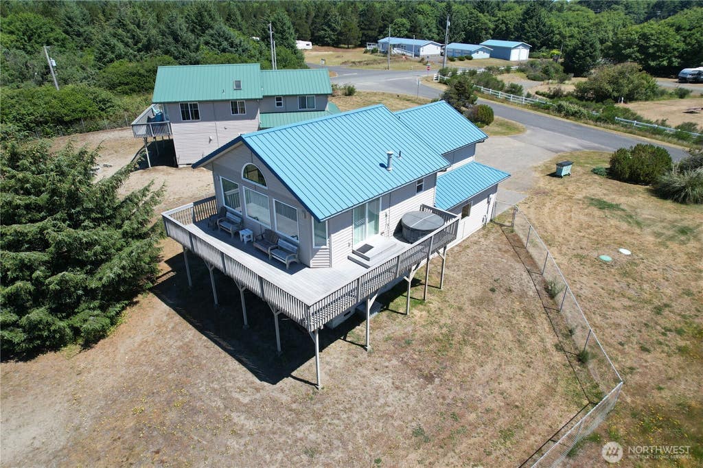 Photo of 16 Ocean Blvd Blvd, Ocean City, WA 98569 (MLS # 2551402)