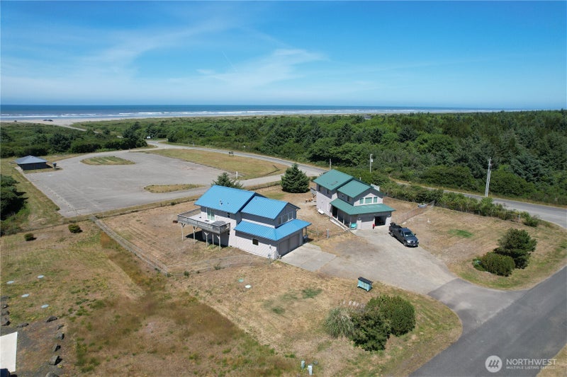 16 Ocean Boulevard