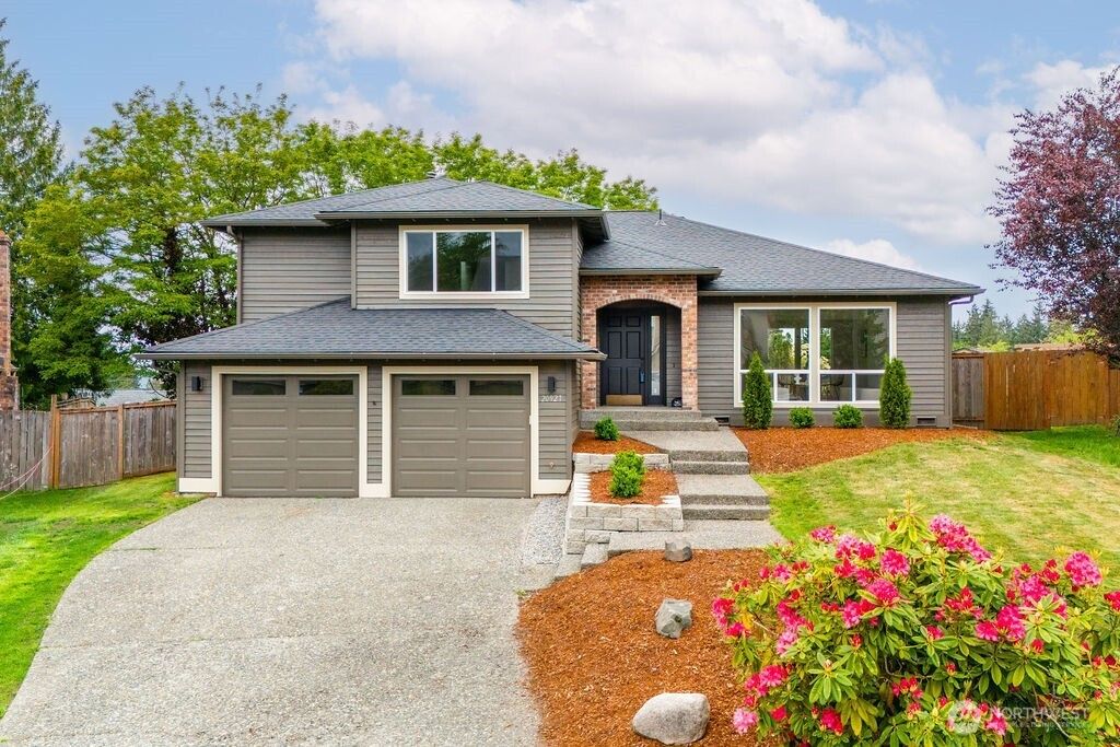 Photo of 20927 103rd Avenue SE, Kent, WA 98031 (MLS # 2376115)