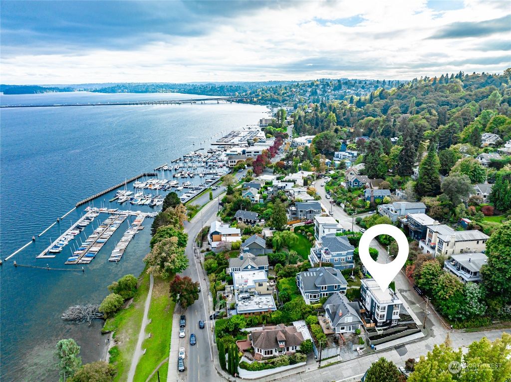 Photo of 422 Erie Avenue, Seattle, WA 98122 (MLS # 2167874)