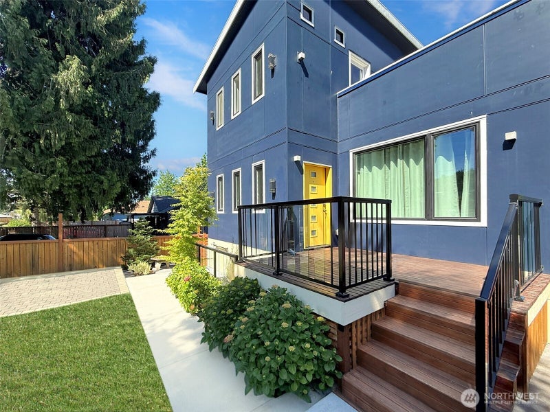 620 Stevens Avenue NW