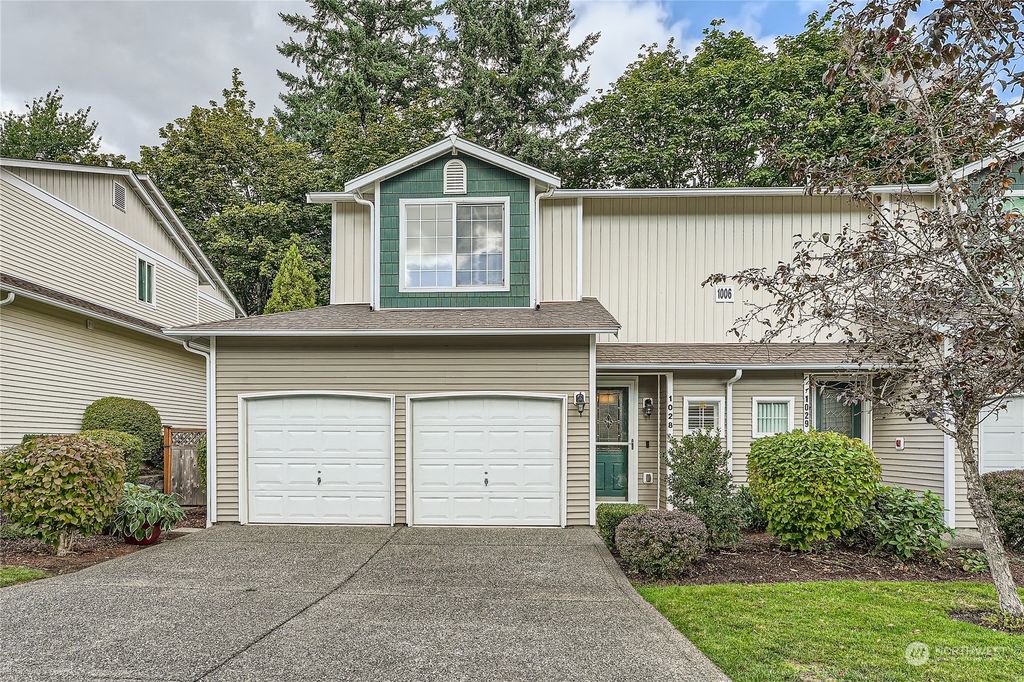 Photo of 1006 Lynnwood Court SE #1028, Renton, WA 98058 (MLS # 2180526)