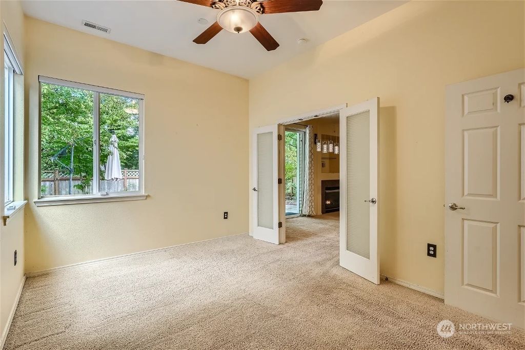 Photo of 1006 Lynnwood Court SE #1028, Renton, WA 98058 (MLS # 2180526)