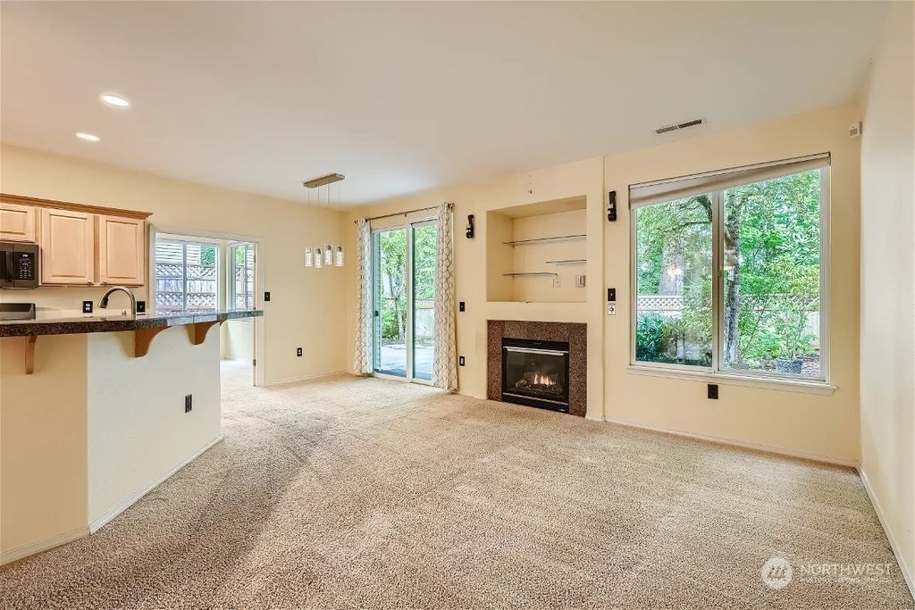 Photo of 1006 Lynnwood Court SE #1028, Renton, WA 98058 (MLS # 2180526)