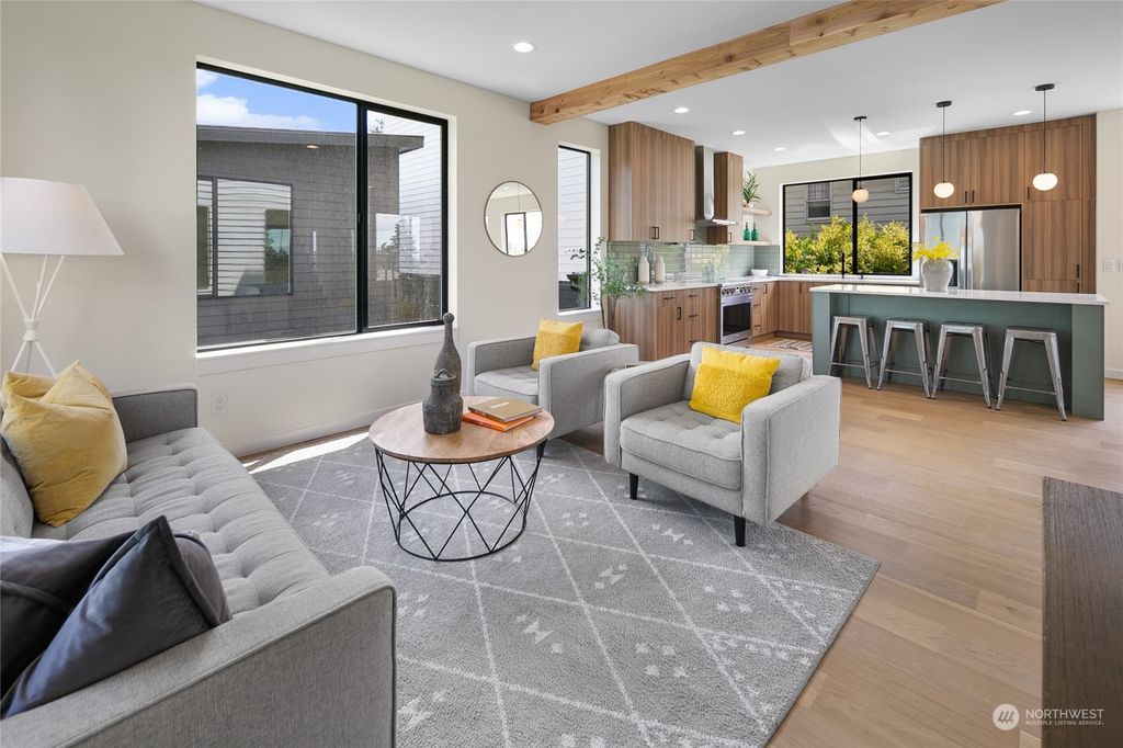 Photo of 9620 8th Avenue NE, Seattle, WA 98115 (MLS # 2259044)