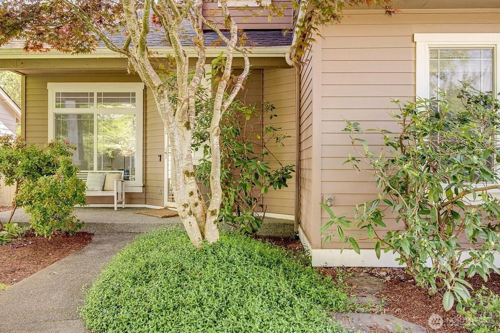 Photo of 225 SE 10th Circle, North Bend, WA 98045 (MLS # 2518022)