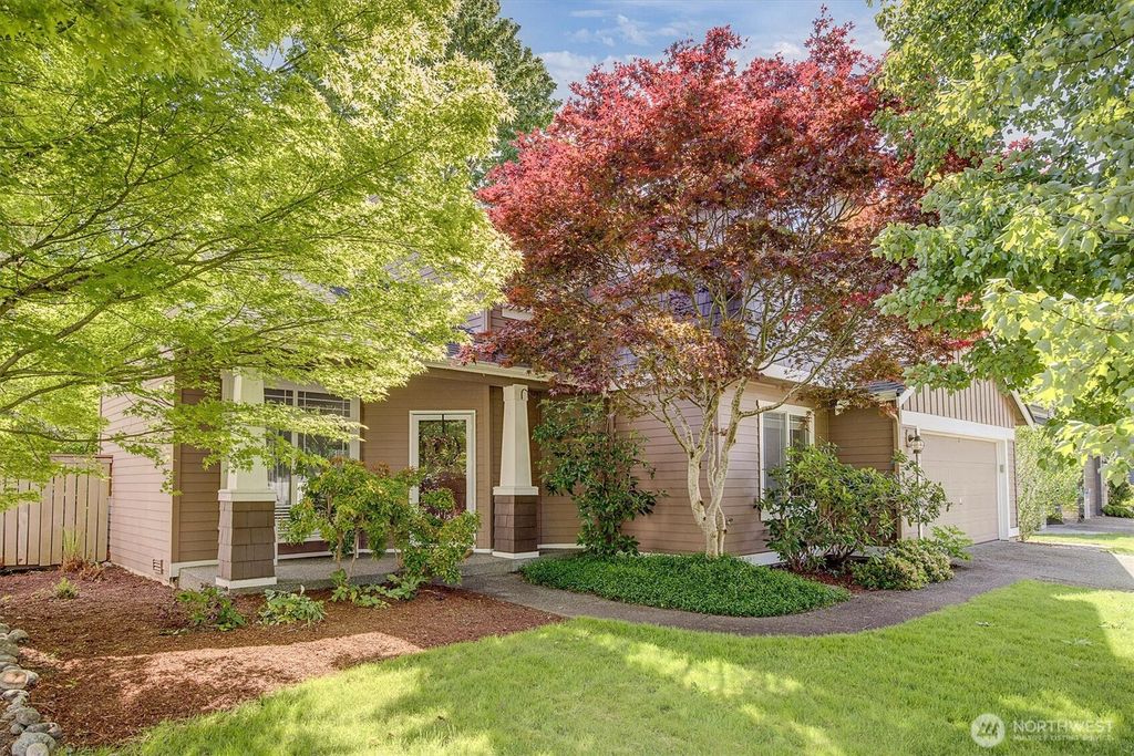 Photo of 225 SE 10th Circle, North Bend, WA 98045 (MLS # 2518022)