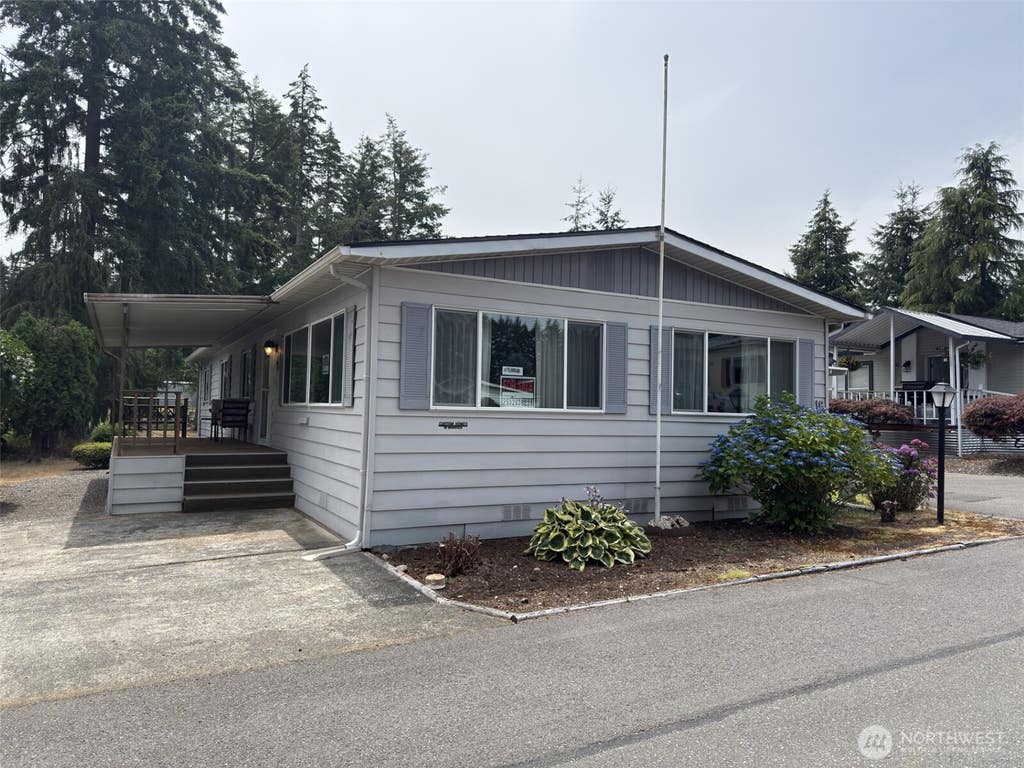 Photo of 12404 124TH Street E #16, Puyallup, WA 98374 (MLS # 2567611)