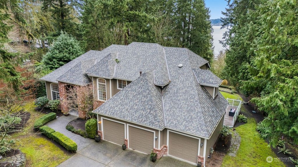 Photo of 17130 SE 41st Street, Bellevue, WA 98008 (MLS # 2320374)