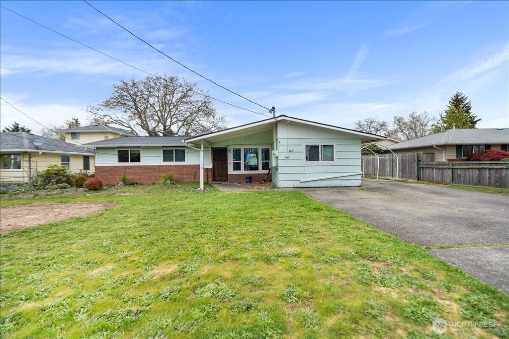Photo of 125 E 60th Street, Tacoma, WA 98404 (MLS # 2514104)