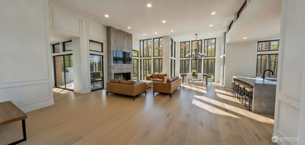 Photo of 7017 NE 132 St, Kirkland, WA 98034 (MLS # 2475329)