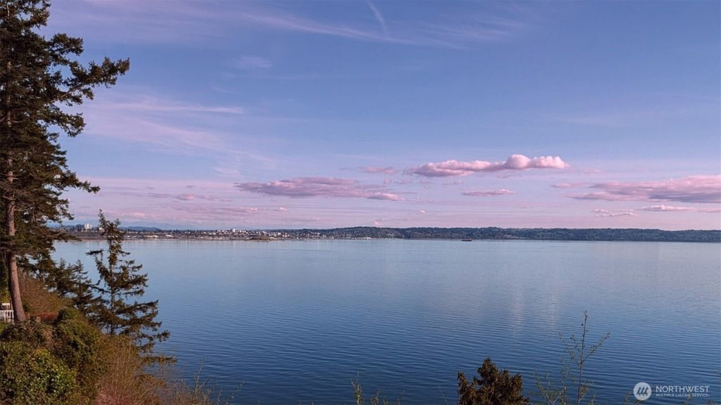 Photo of 1406 Potlatch Beach Road, Marysville, WA 98271 (MLS # 2514298)