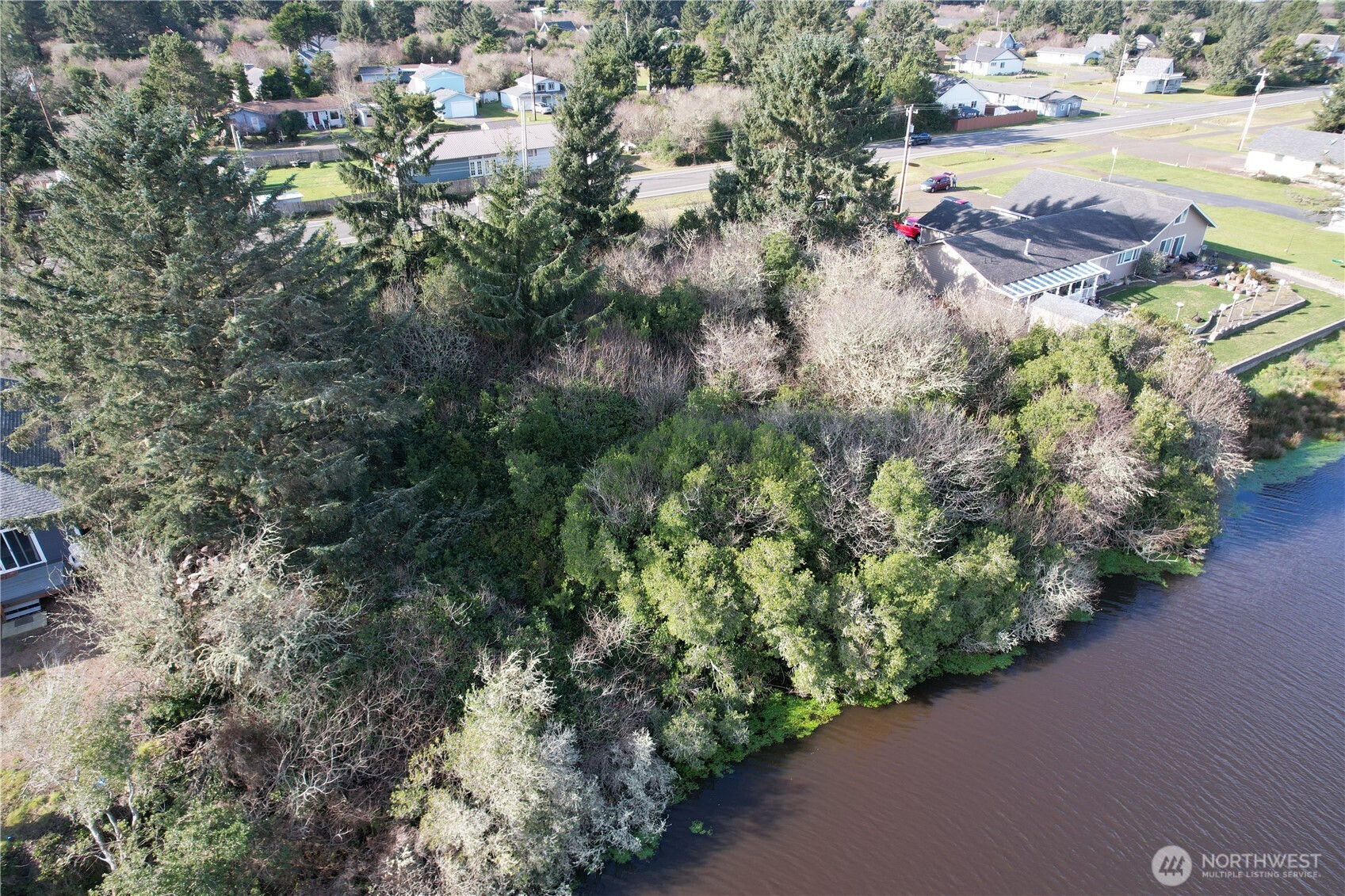 466 Point Brown Avenue NE