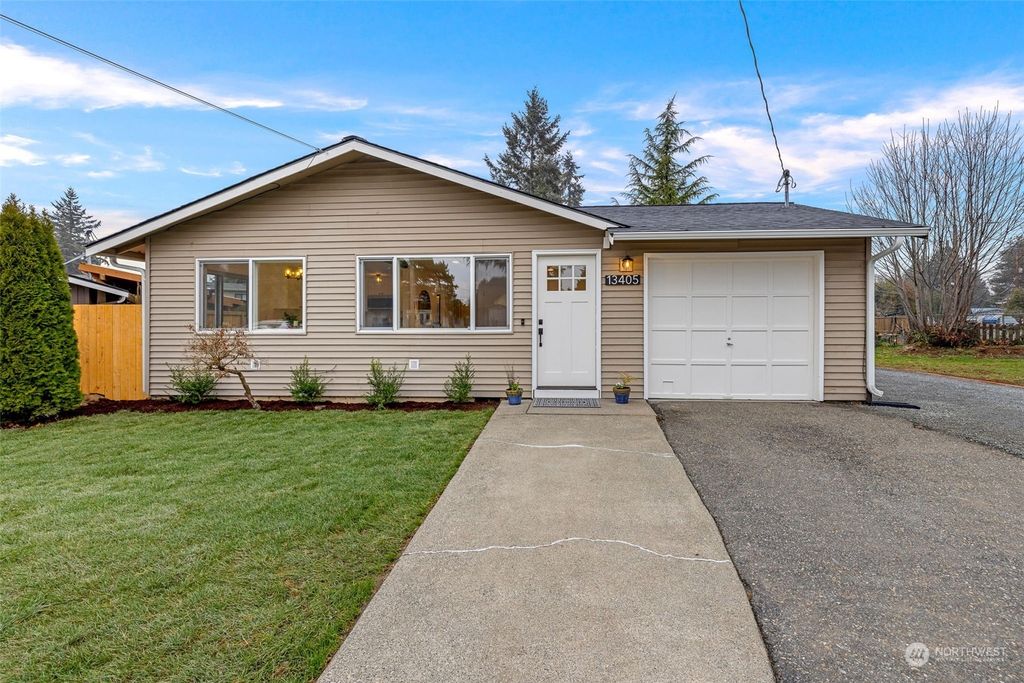 Photo of 13405 25th Place S, SeaTac, WA 98168 (MLS # 2322859)