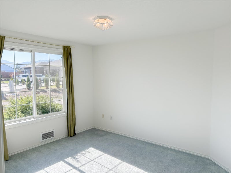 62 Heron Way 17B