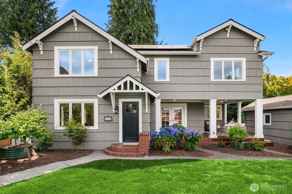 Photo of 3435 Walnut Avenue SW, Seattle, WA 98116 (MLS # 2547626)