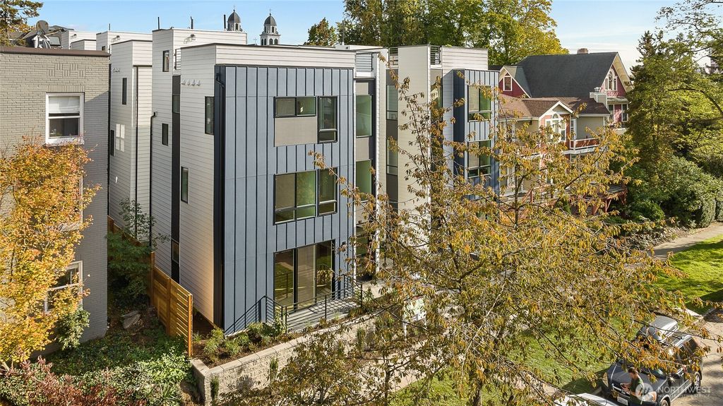 Photo of 922 16th Avenue #A, Seattle, WA 98122 (MLS # 2426350)