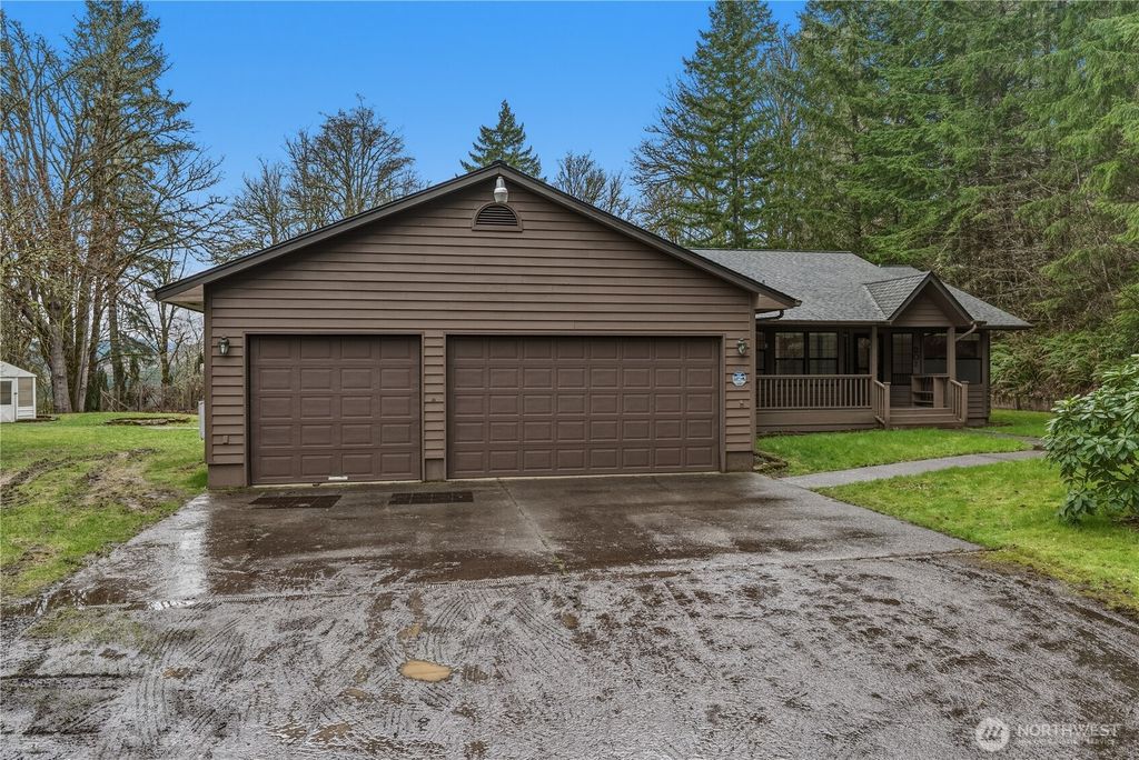 Photo of 201 Wagner Road, Kelso, WA 98626 (MLS # 2493689)