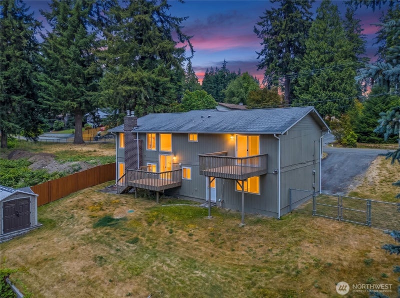 302 137th Street SW