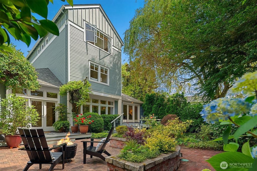 Photo of 3863 E Olive Street, Seattle, WA 98122 (MLS # 2392267)