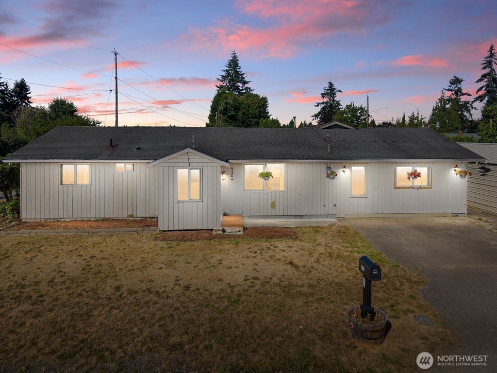 Photo of 9304 55TH Avenue NE, Marysville, WA 98270 (MLS # 2580898)