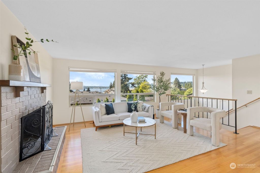 Photo of 1201 N 28th Place, Renton, WA 98056 (MLS # 2235533)