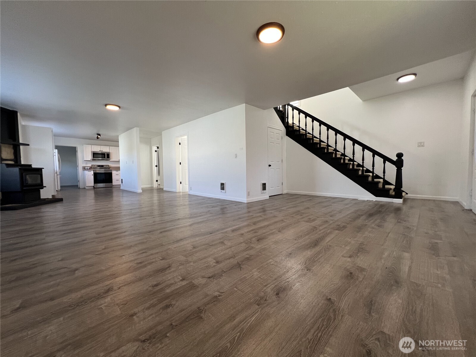 922 Eklund Ave