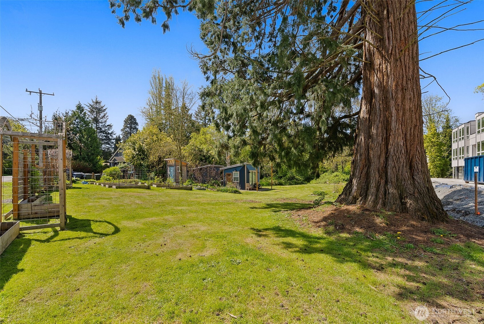 12235 Roseburg Avenue S