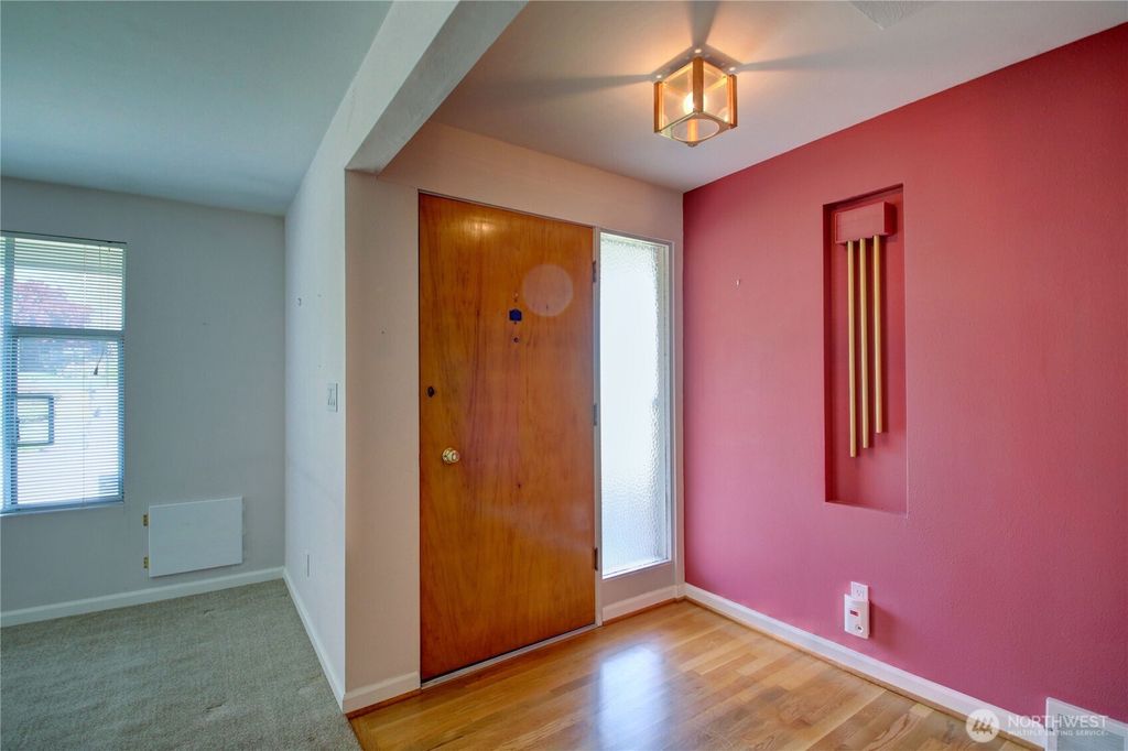Photo of 5121 W Highland Road, Everett, WA 98203 (MLS # 2368011)
