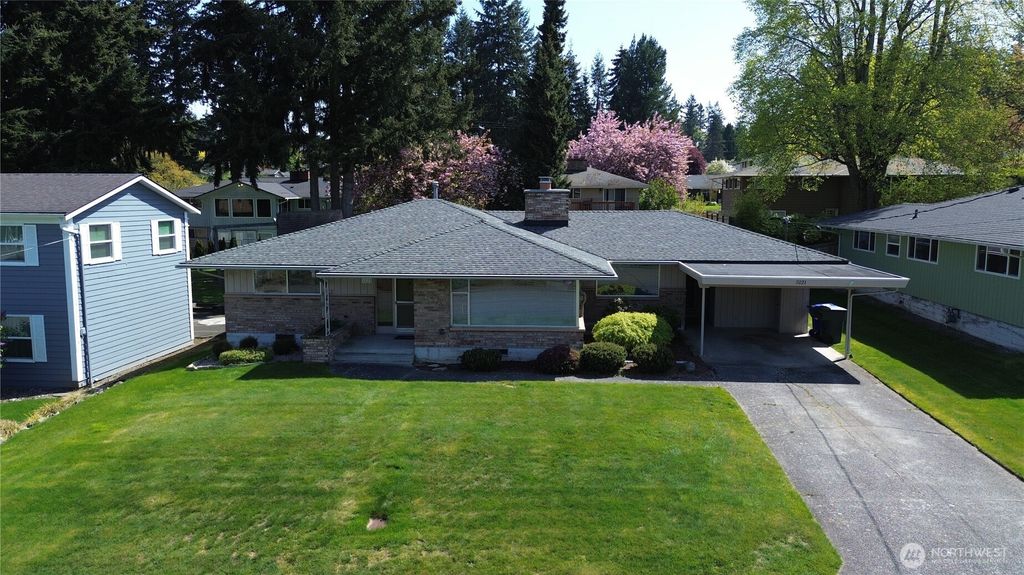Photo of 5121 W Highland Road, Everett, WA 98203 (MLS # 2368011)