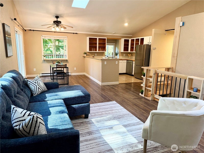 140 Windward Drive