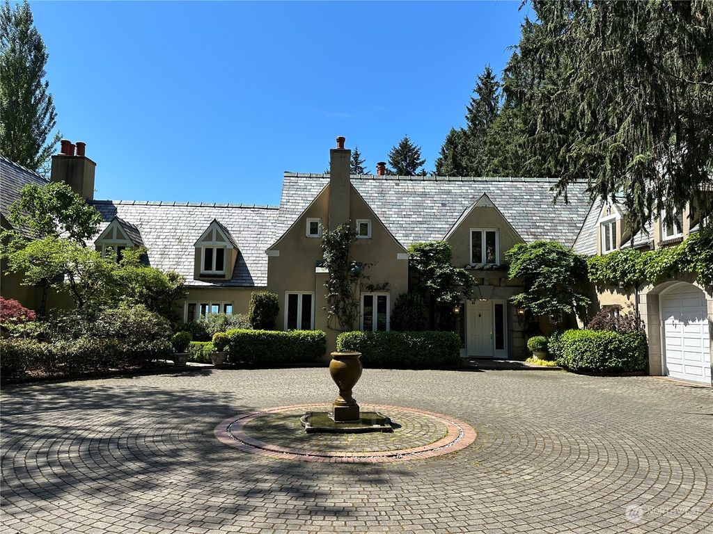 Photo of 25 NW Cherry Loop, Shoreline, WA 98177 (MLS # 2069587)