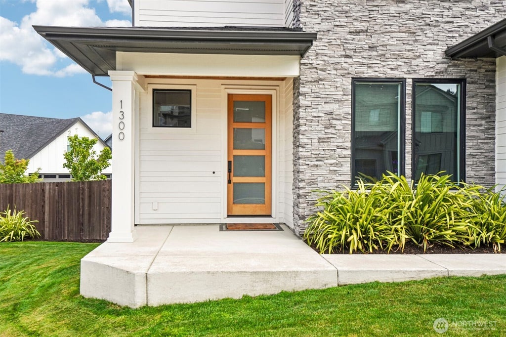 Photo of 1300 S 41st Place, Ridgefield, WA 98642 (MLS # 2582892)