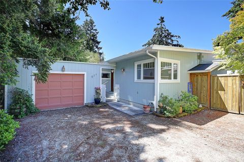 A home in Camano Island