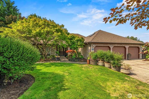 Photo of 1709 NW 86th Way, Vancouver, WA 98665 (MLS # 2567822)