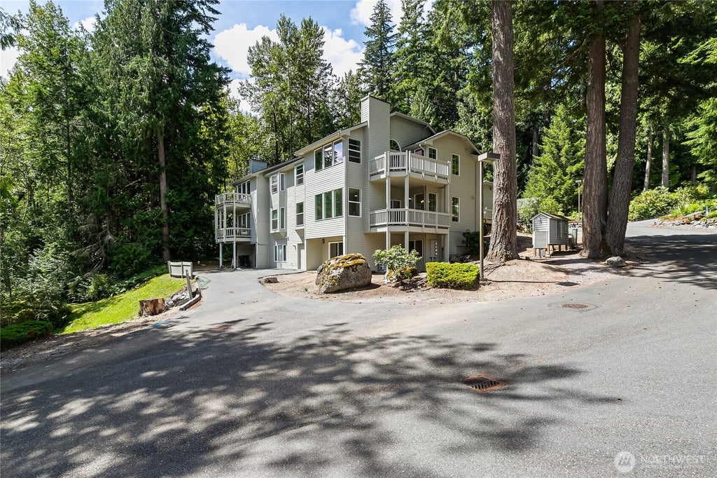 Photo of 1957 Lake Whatcom Boulevard #9B, Bellingham, WA 98229 (MLS # 2585453)