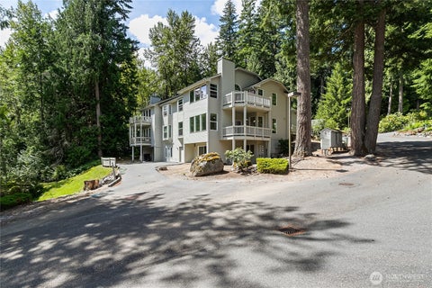 Photo of 1957 Lake Whatcom Boulevard #9B, Bellingham, WA 98229 (MLS # 2585453)