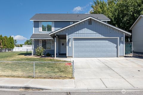 Photo of 6707 Ruth Dr Dr, Pasco, WA 99301 (MLS # 2421615)