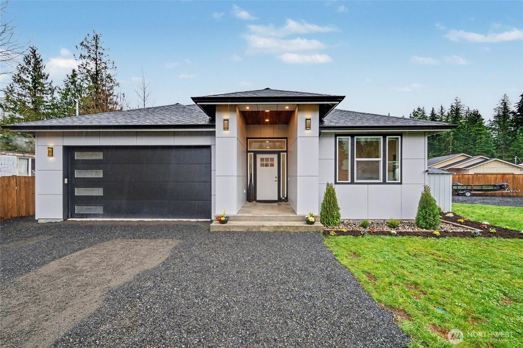 Photo of 8365 Golden Valley Boulevard, Maple Falls, WA 98266 (MLS # 2494102)